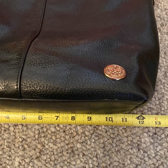 Vince Camino very soft black leather handbag. - Picture 11 of 14